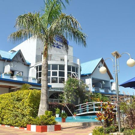 Hotel Sky Blue Mada Alasora Экстерьер фото