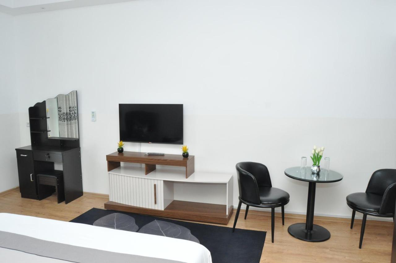 Hotel Sky Blue Mada Alasora Экстерьер фото