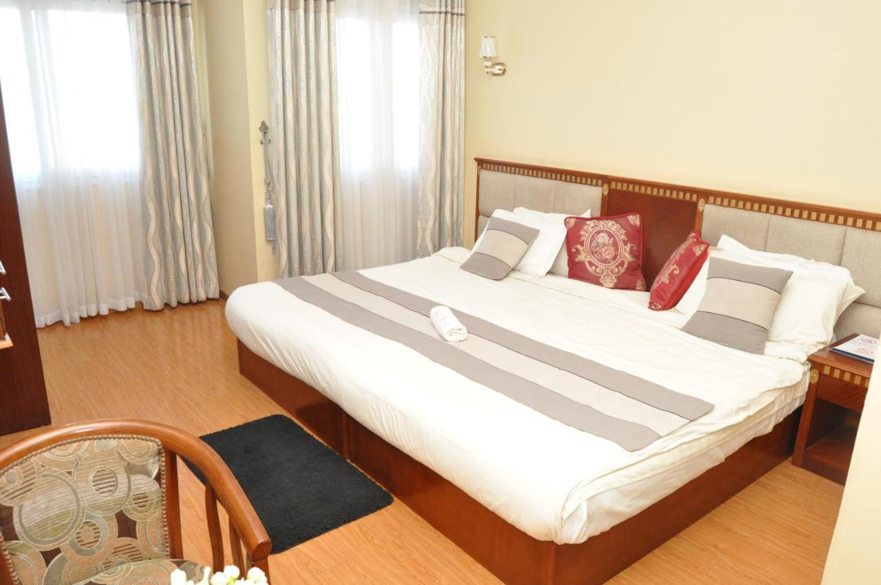 Hotel Sky Blue Mada Alasora Экстерьер фото
